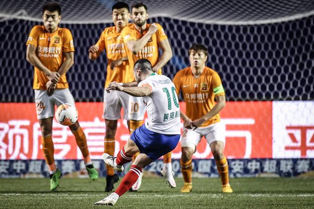 勇士将试训29岁扣篮王 曾在勇士场均得12.9分